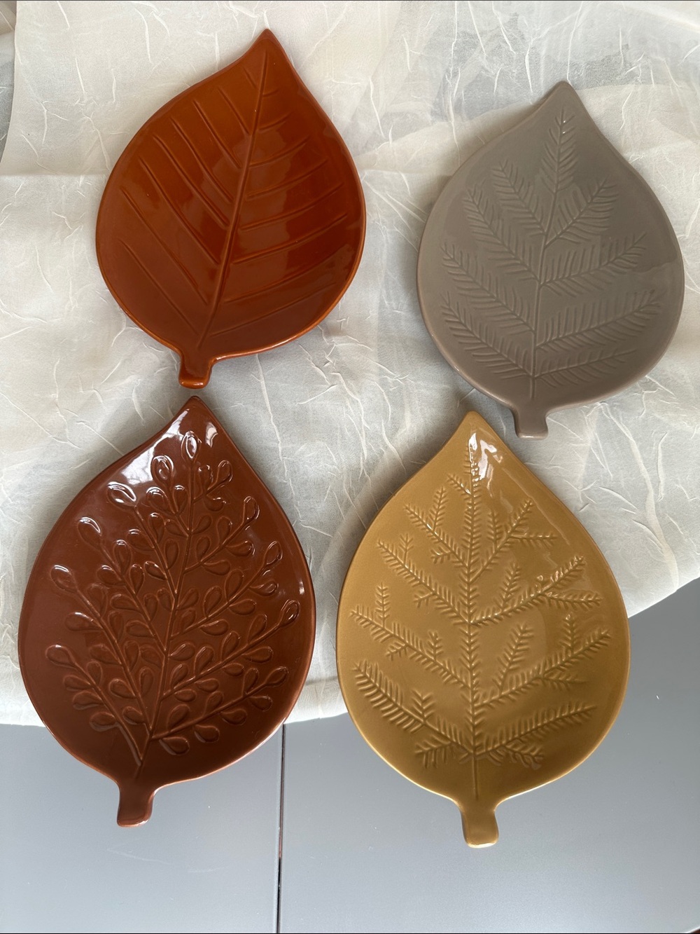Crate & Barrel Ceramic Leaf Appetizer Plates set of 4
